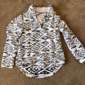Cozy Quarter Zip pullover Sherpa!
